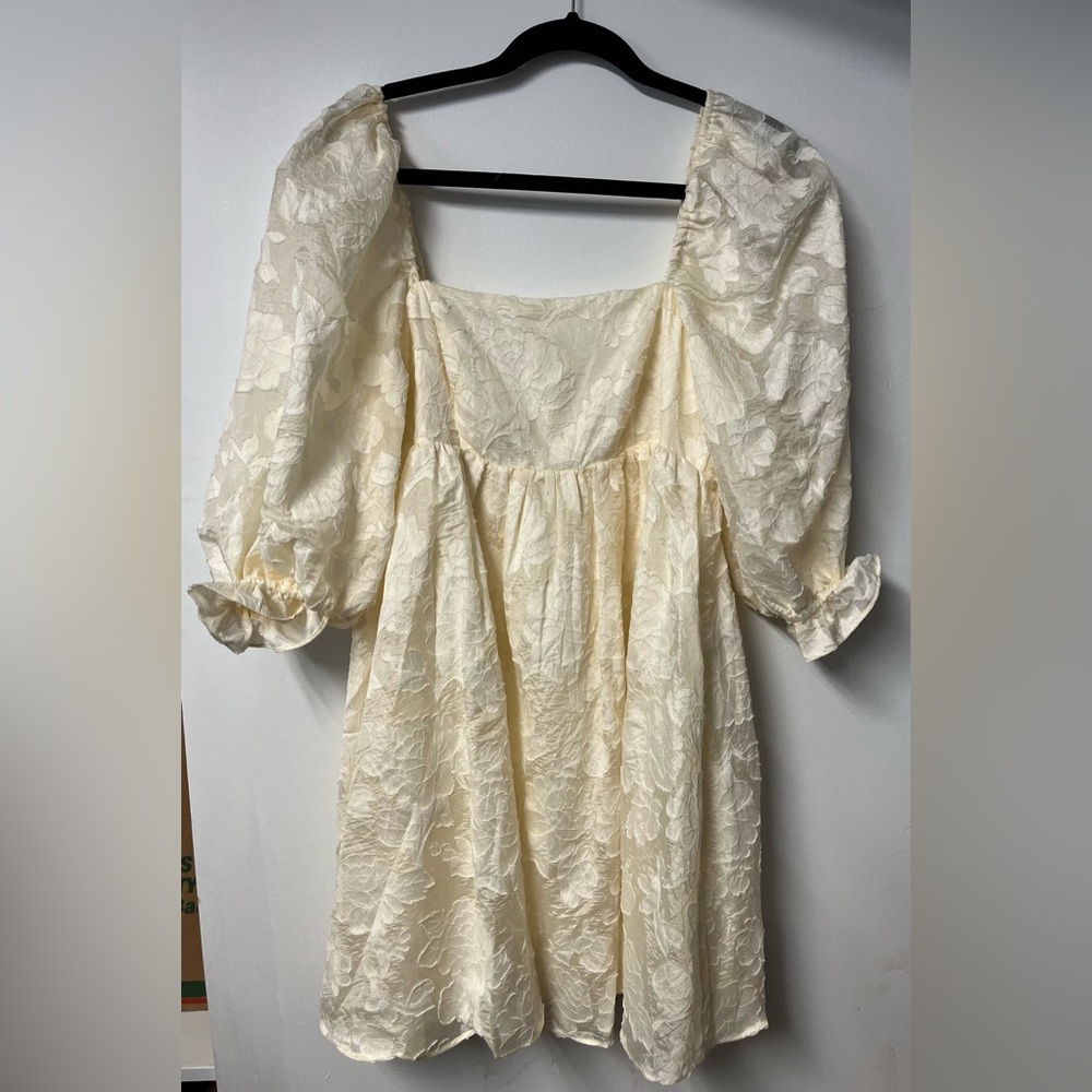 Storia Cream Puff Sleeve Top